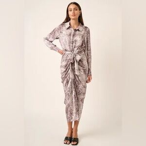 Women's Dress - mittoshop Upper Manhattan Leopard Satin Collar Midi Dress Size M